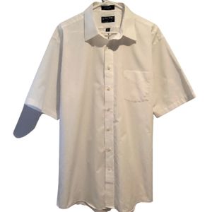 Stafford The Everyday Shirt Classic Fit short-sleeve button down shirt